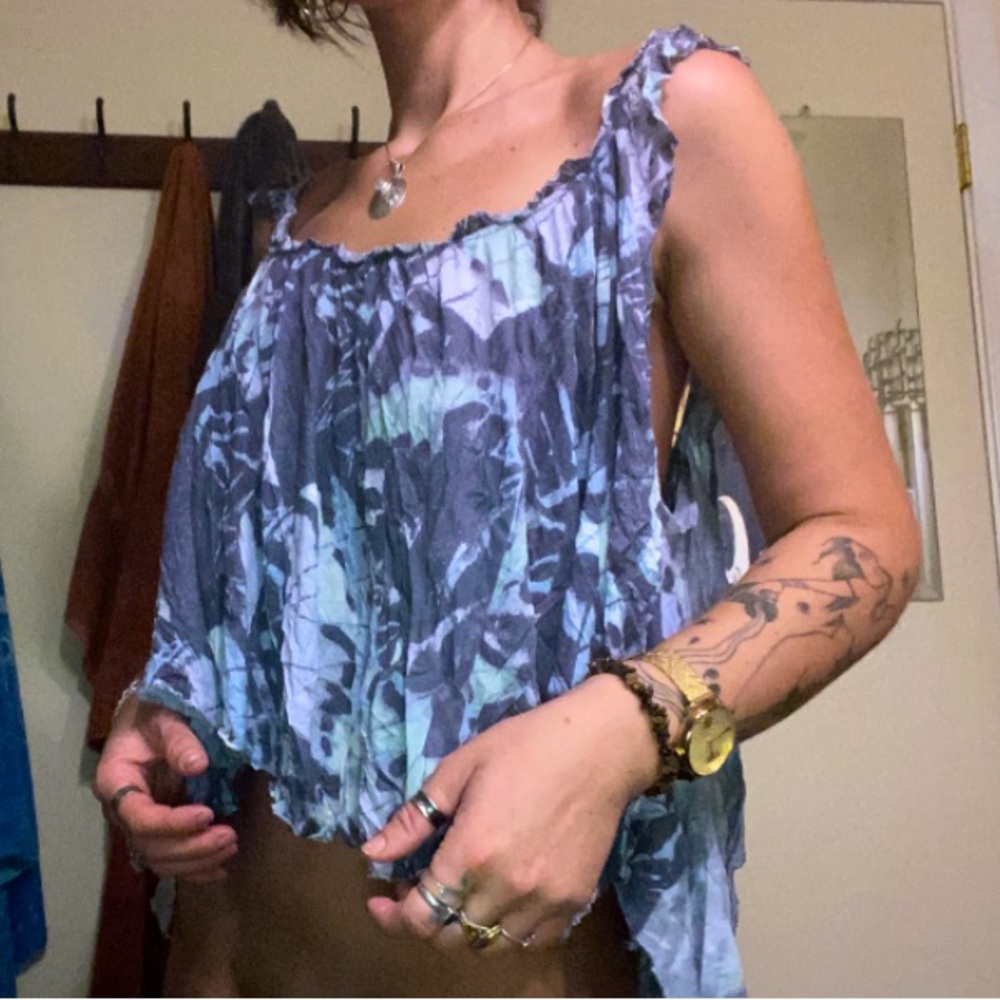 BNWOT Kimchi Blue Feathered Tank